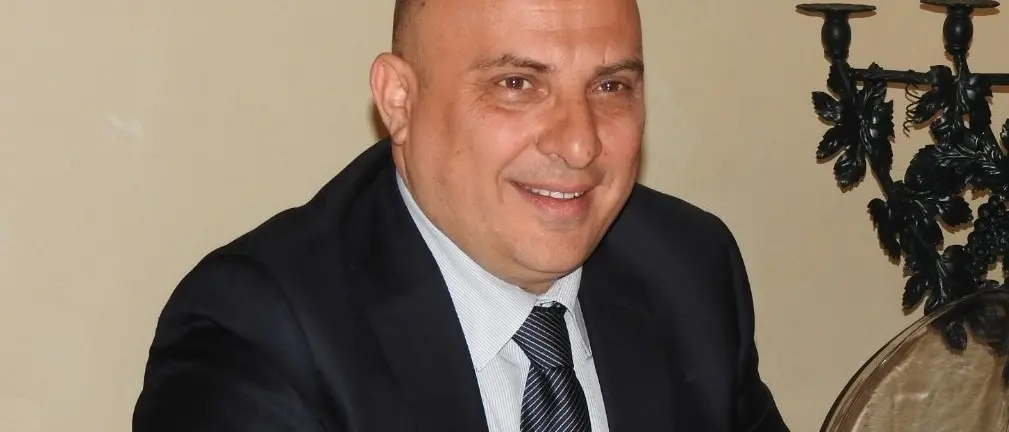 Reggio, alberi pericolanti su Viale Calabria: Ripepi chiede intervento immediato\n