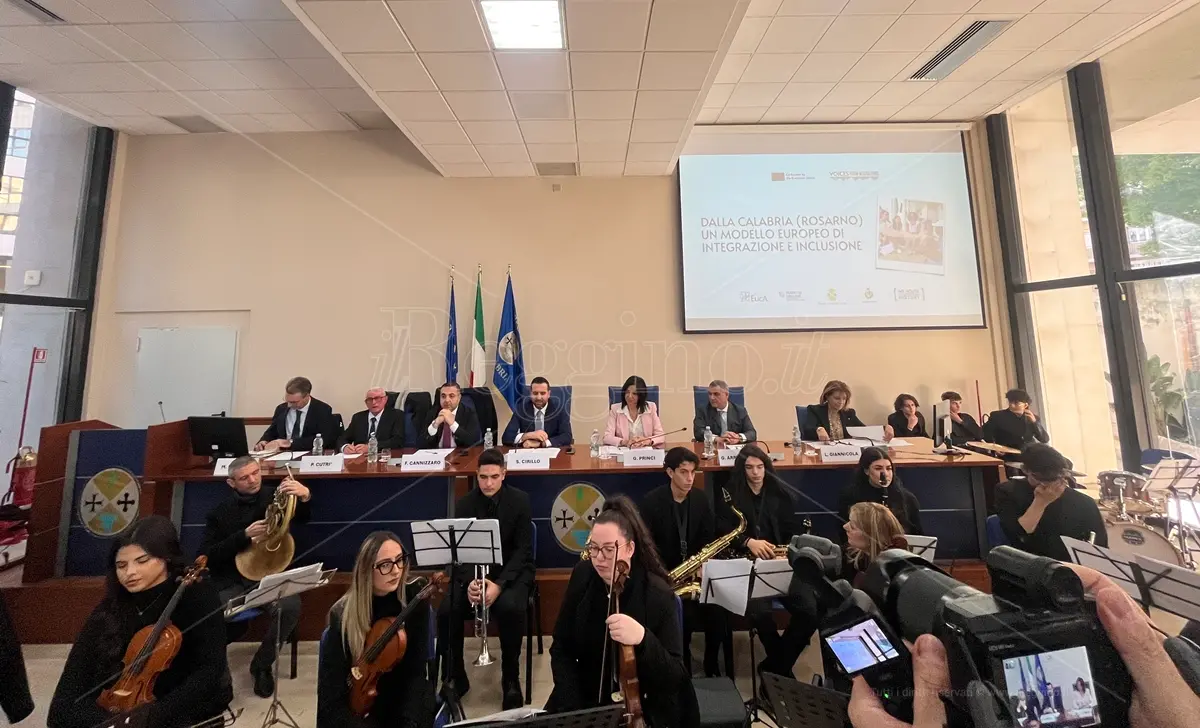 L’accoglienza e l’integrazione dei migranti, il Villaggio della Solidarietà di Rosarno diventa modello\u00A0in Europa