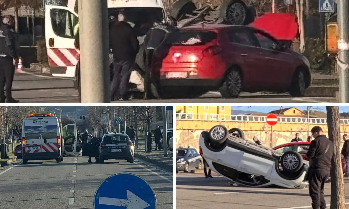 Incidente a Cosenza, due auto si scontrano e una si ribalta: tre feriti\n