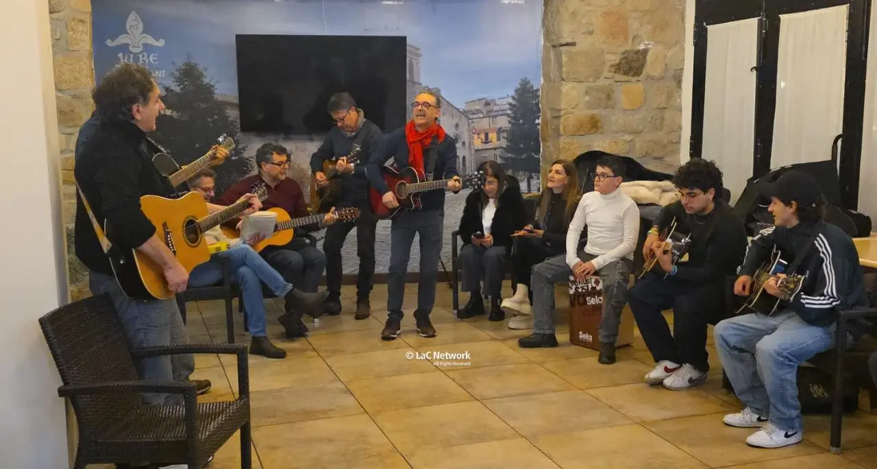 Cantata anarchica per Faber, San Giovanni in Fiore celebra\u00A0Fabrizio De Andrè