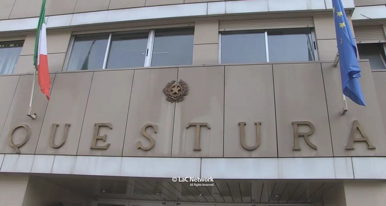 Furto\u00A0a Cosenza, nel mirino anche la libreria Ubik