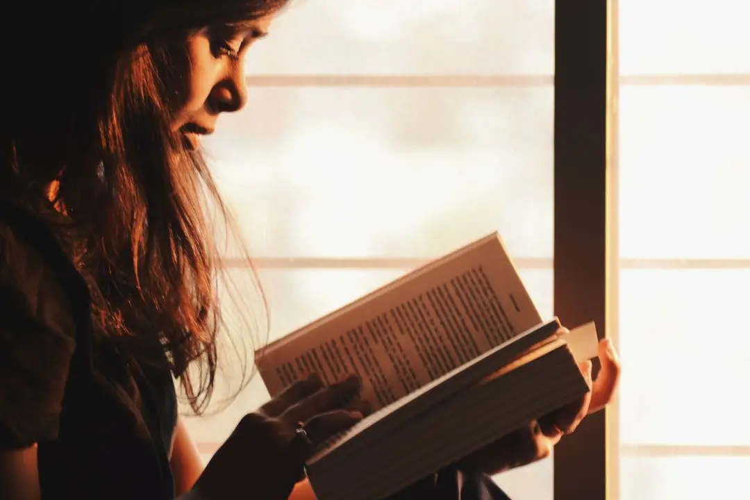 Una libreria che va controcorrente: la storia del libraio di Piano Lago e di una comunità che legge\n