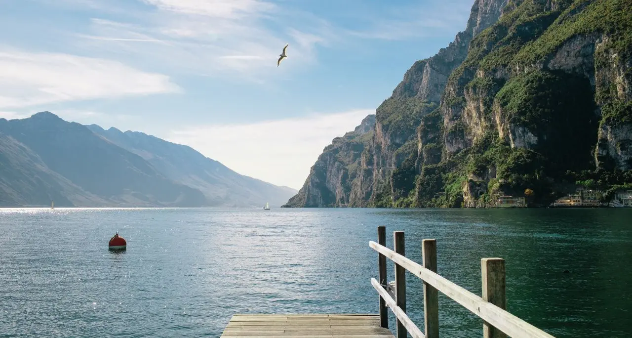 La ’ndrangheta sul lago di Garda, sequestrate tre società con un patrimonio di 30 milioni: una produce e vende vino\n