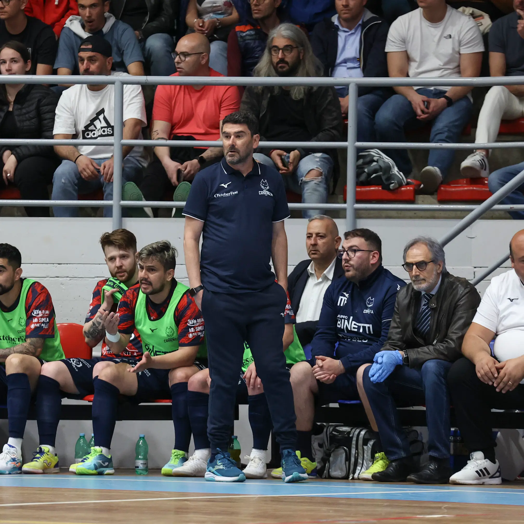 Serie A di futsal, la Pirossigeno Cosenza sceglie il ritorno di Ibañes in panchina\n\n\n