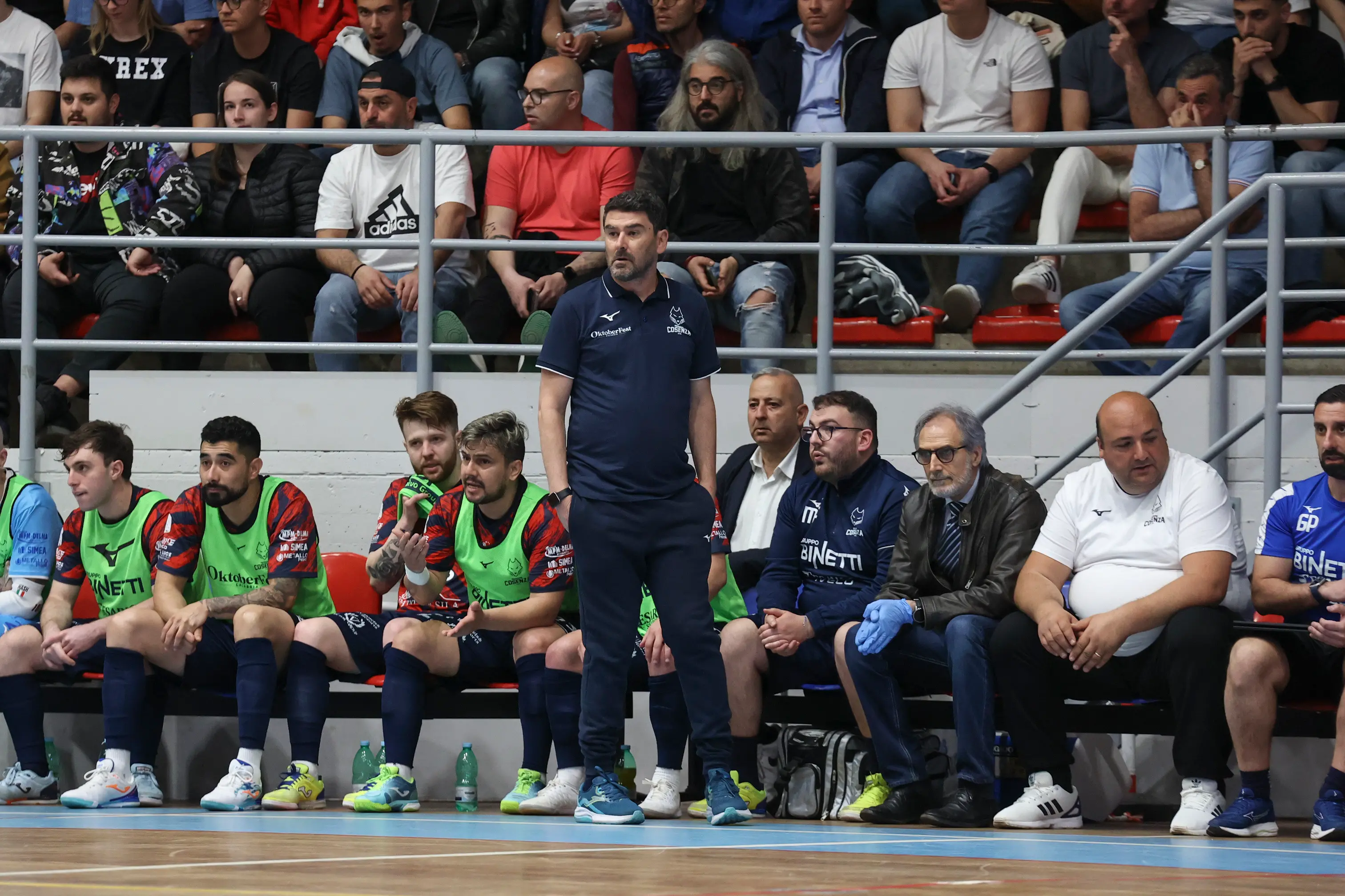 Serie A di futsal, la Pirossigeno Cosenza sceglie il ritorno di Ibañes in panchina\n\n\n