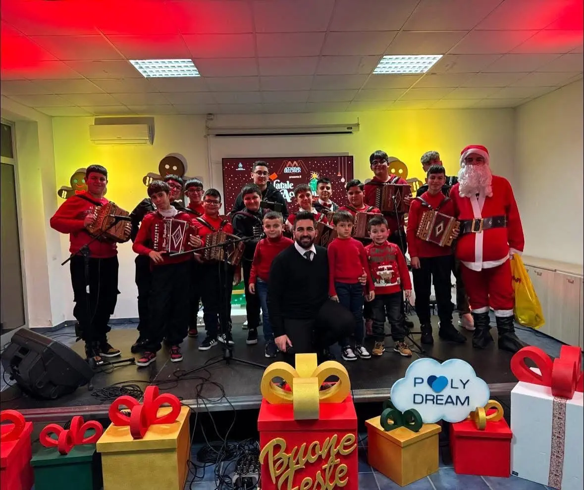 Musica, tradizione e comunità: il Natale dell’Accademia dell’Ancia sulla costa tirrenica\n