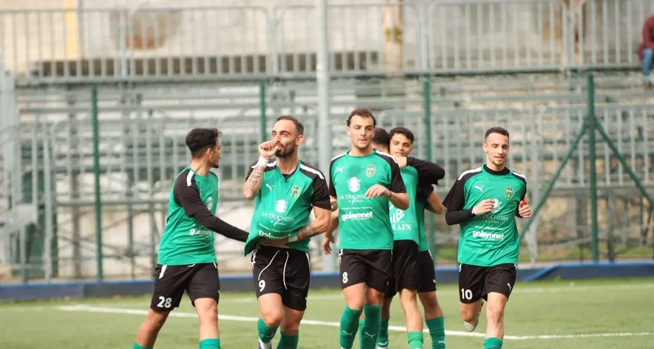 Dilettanti, Gigi Le Piane lascia la Palmese: possibile futuro alla\u00A0Rossanese\n