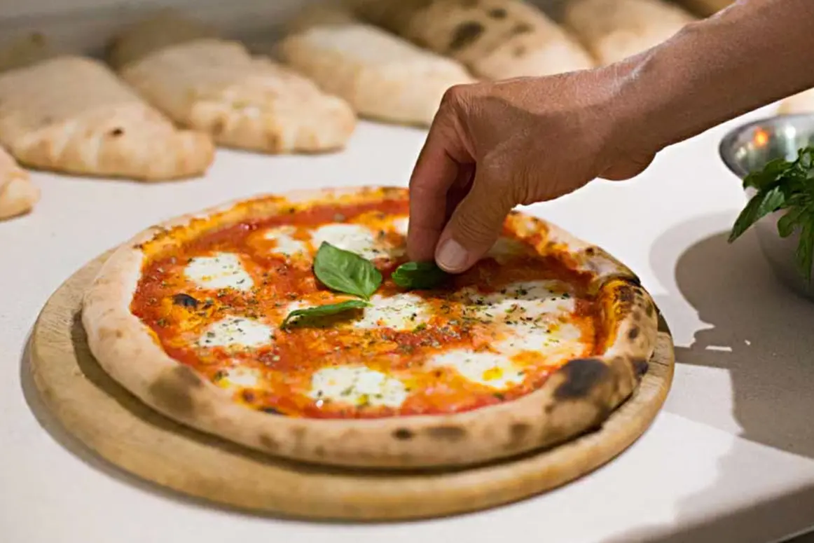 World Pizza Day 2026: c’è un pezzo di Calabria tra le pizze dei grandi maestri da Nord a Sud\n