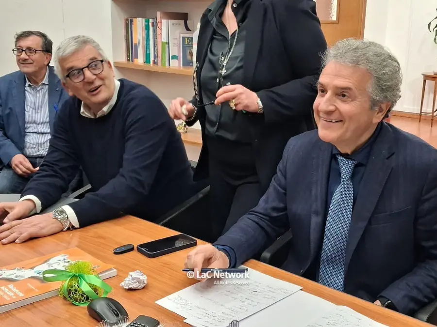 Cosenza, Graziano traccia il bilancio dei 4 anni alla guida dell’Asp. Il nuovo commissario: «Più sinergia con l’ospedale e prevenzione»