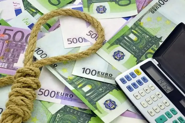 Usura a Tropea da parte del clan La Rosa: la Cassazione conferma il sequestro di denaro, oro e orologi\n