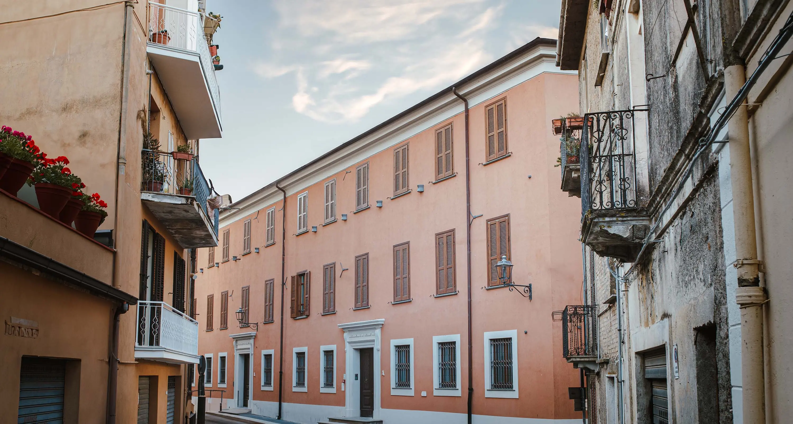 Studenti cinesi in arrivo a Catanzaro grazie a un accordo tra l’Accademia delle Belle Arti e l’Università di Chengdu\n
