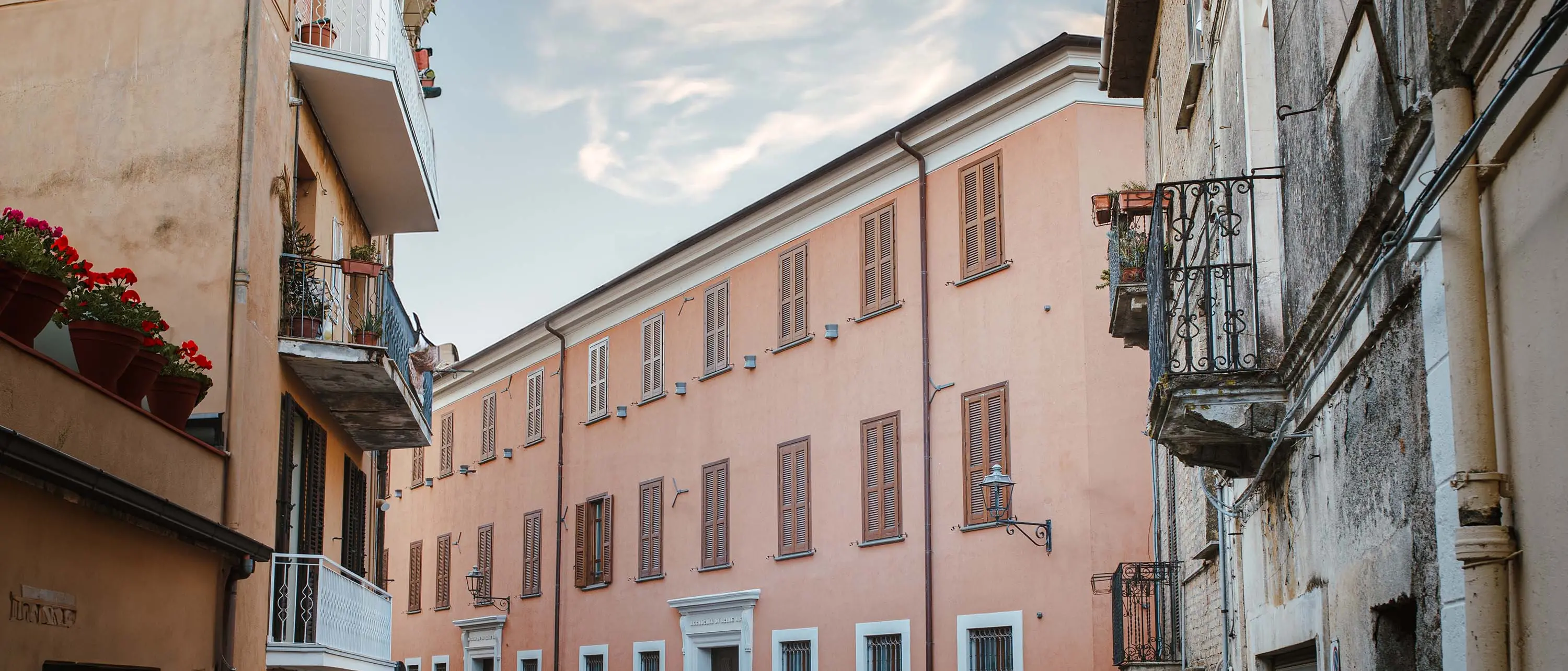 Studenti cinesi in arrivo a Catanzaro grazie a un accordo tra l’Accademia delle Belle Arti e l’Università di Chengdu\n