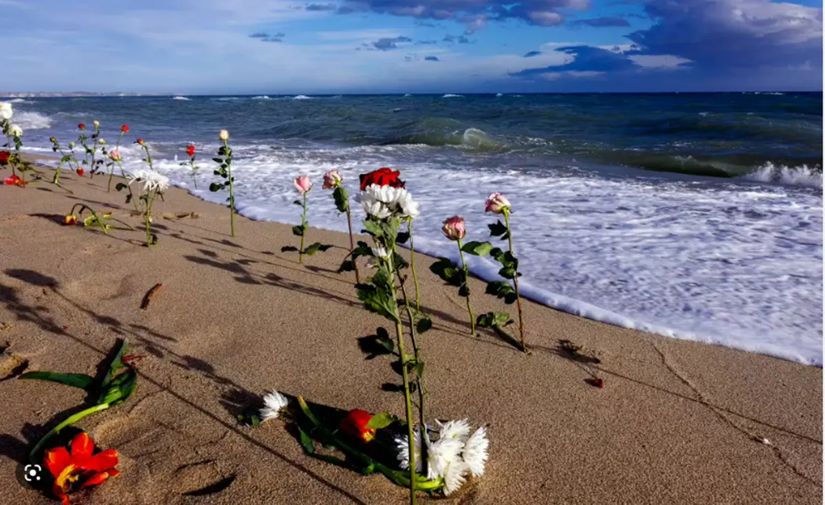 Processo sulla strage di Cutro, le Ong: «Il rinvio non impedisca ai familiari delle vittime di essere presenti»\n