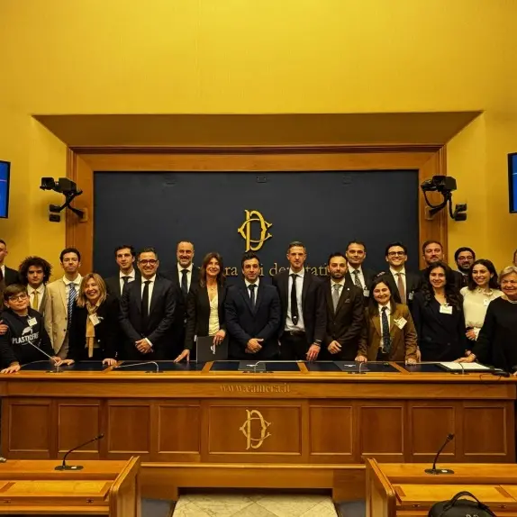 Tutela dell’ambiente e lotta all’inquinamento: sette Comuni calabresi ottengono il riconoscimento Plastic free\n