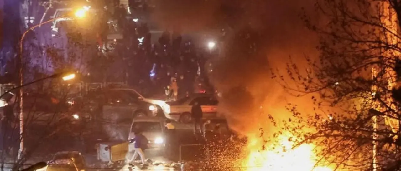 Iran, Reuters: «Possibile intervento degli Stati Uniti nelle prossime 24 ore»\n