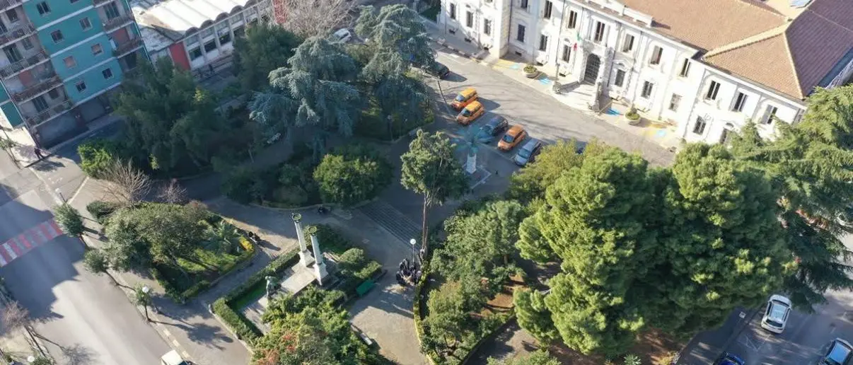 Emergenza idrica a Palmi, Ranuccio organizza un confronto tra Comune, Sorical e Vina: investimenti per 1.5 milioni di euro\n