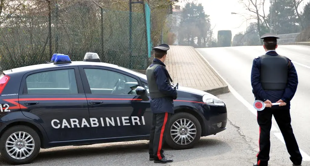 Corigliano, pregiudicato di Schiavonea arrestato: è il motociclista che ha investito i due carabinieri al posto di blocco