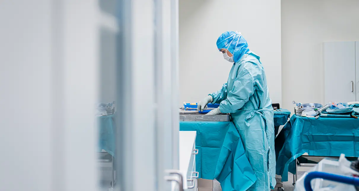 La Calabria a caccia di specialisti, Occhiuto: «Medici stranieri potranno venire a lavorare qui». Ecco le figure più richieste\n