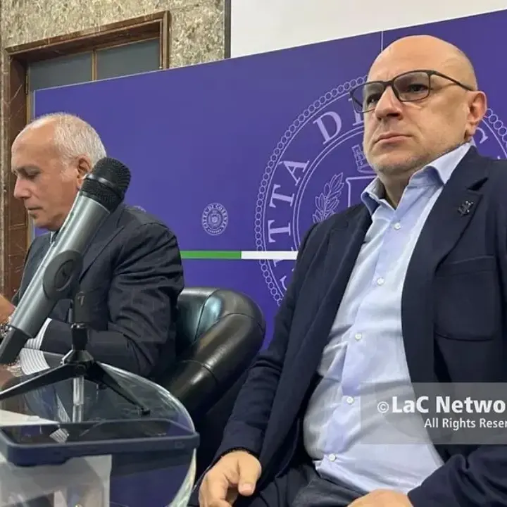 Cosenza, De Cicco molla Franz Caruso: «E’ una questione politica, siamo al capolinea» | VIDEO\n
