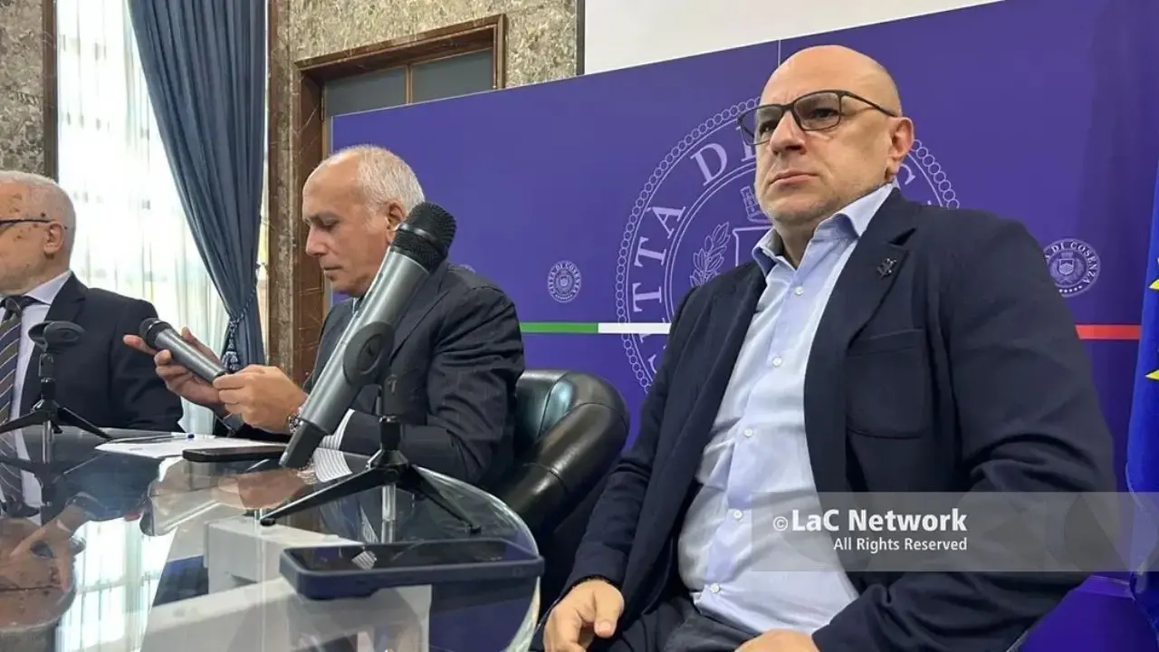 Cosenza, De Cicco molla Franz Caruso: «E’ una questione politica, siamo al capolinea» | VIDEO\n