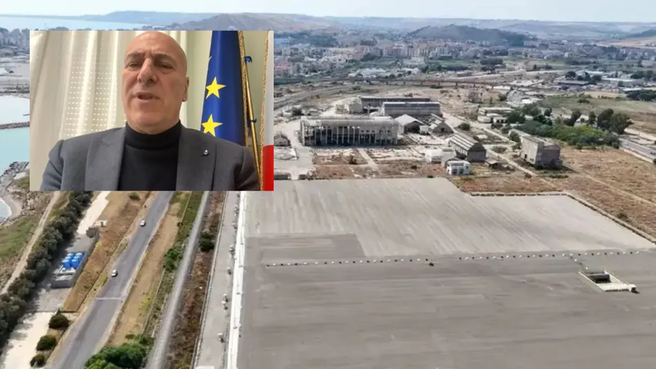 Bonifica di Crotone, Voce all’attacco: «Stanchi dei ritardi di Eni e commissari, il Governo ci dia i soldi e la facciamo da soli»\n