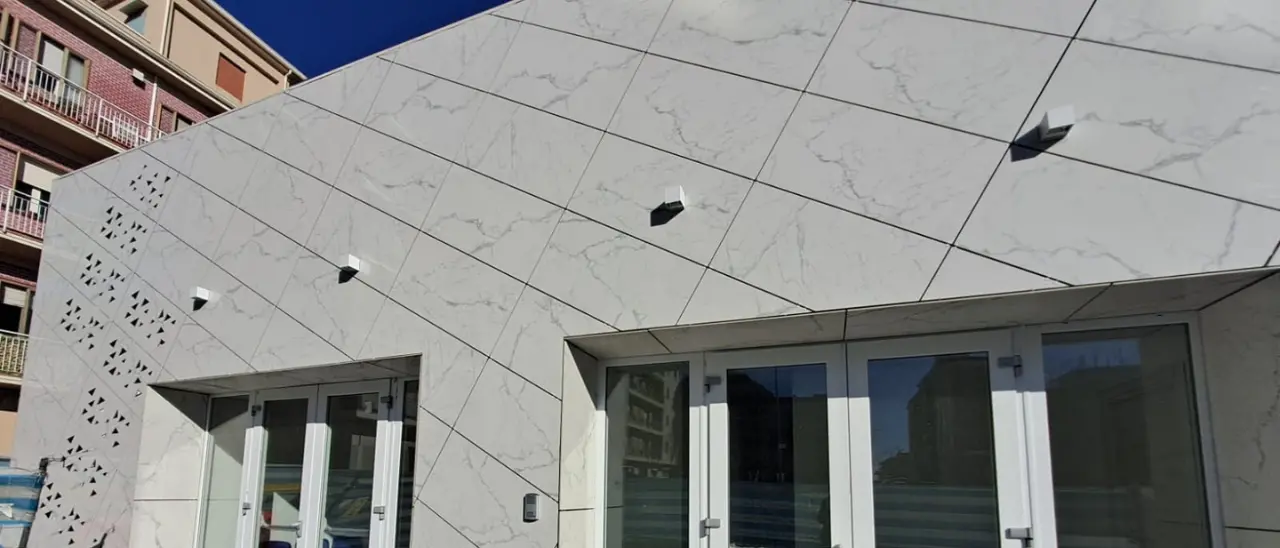 A Vibo il Centro per la famiglia approda nei nuovi locali costruiti davanti all’Oratorio salesiano: attività a supporto di giovani e anziani\n