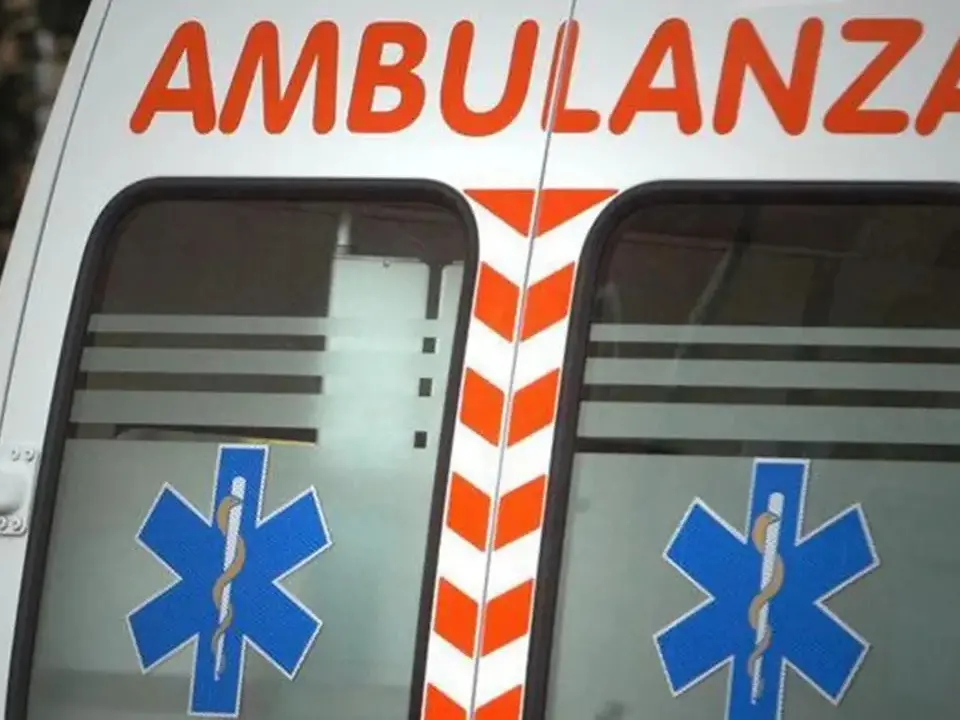 Muore durante la corsa in ospedale, c’era una convenzione per un’ambulanza h24 a Longobucco ma non è stata mai attivata