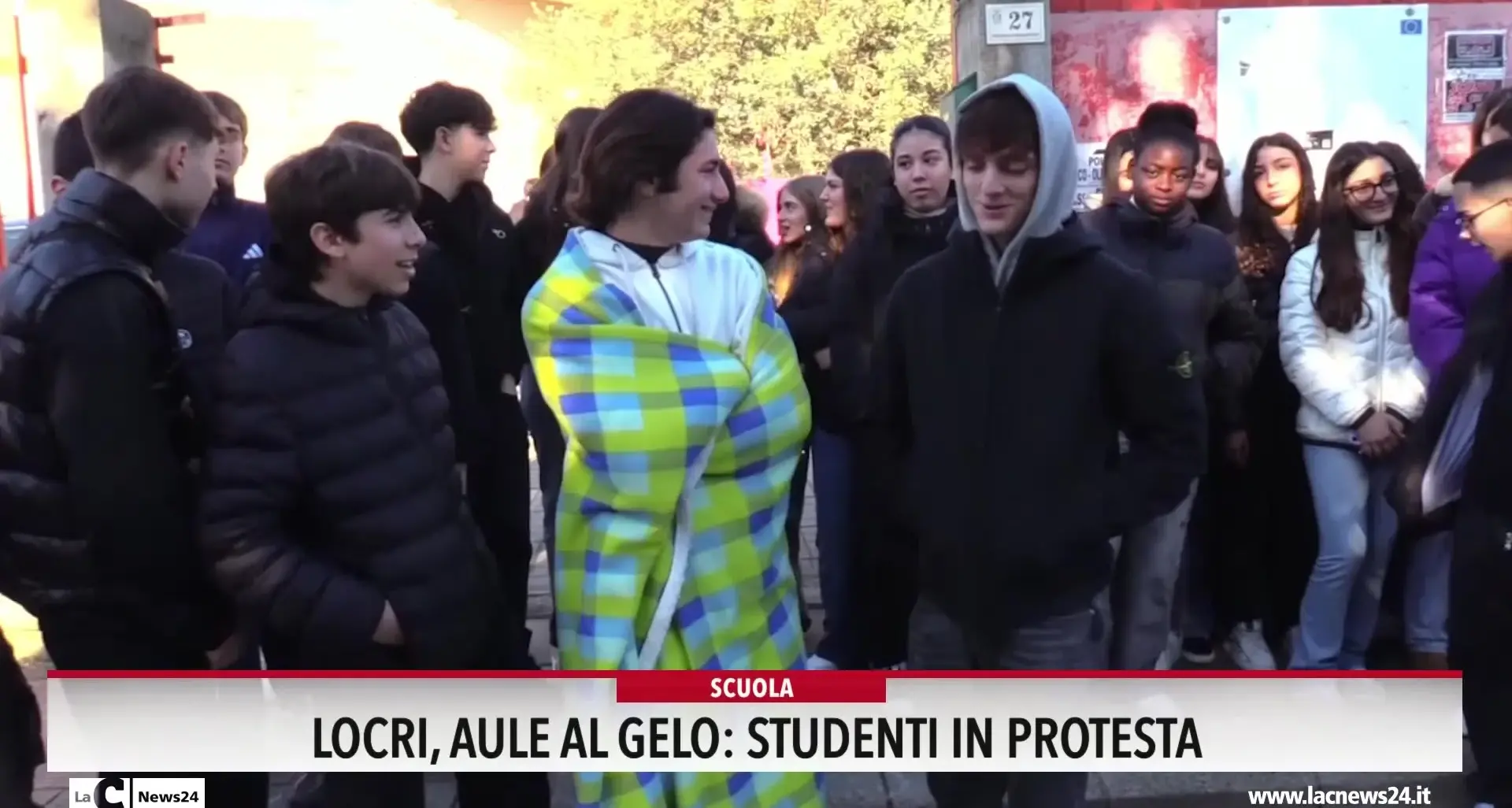 Locri, aule al gelo: studenti in protesta