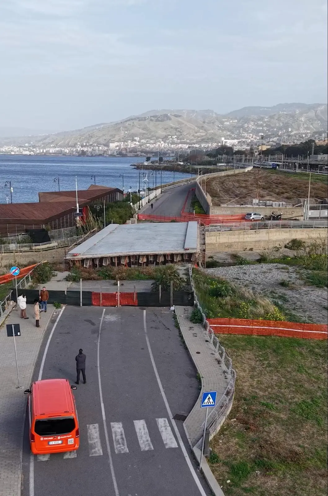 Reggio e le sue opere pubbliche incompiute: focus di Onda Orange sul ponte di collegamento sul Calopinace\n