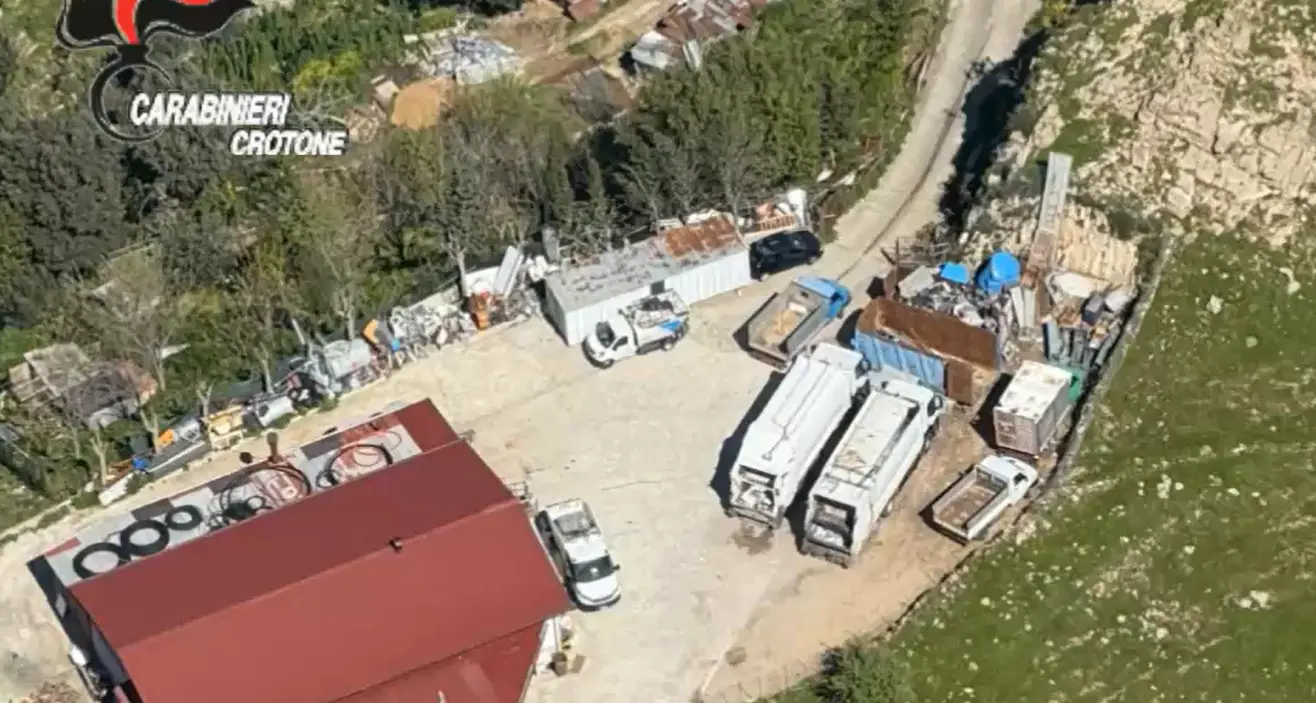 Oltre 300 tonnellate di ferro rubate\u00A0dall’isola ecologica di Cotronei, sequestro di 50mila euro\n