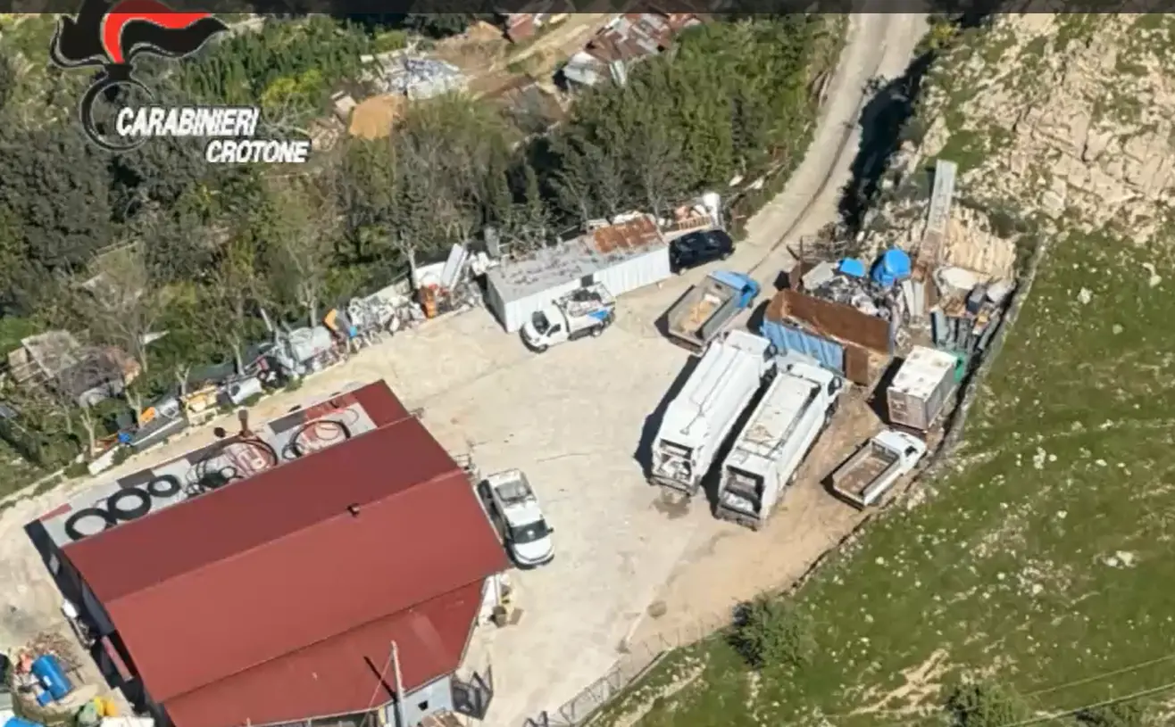 Oltre 300 tonnellate di ferro rubate\u00A0dall’isola ecologica di Cotronei, sequestro di 50mila euro\n