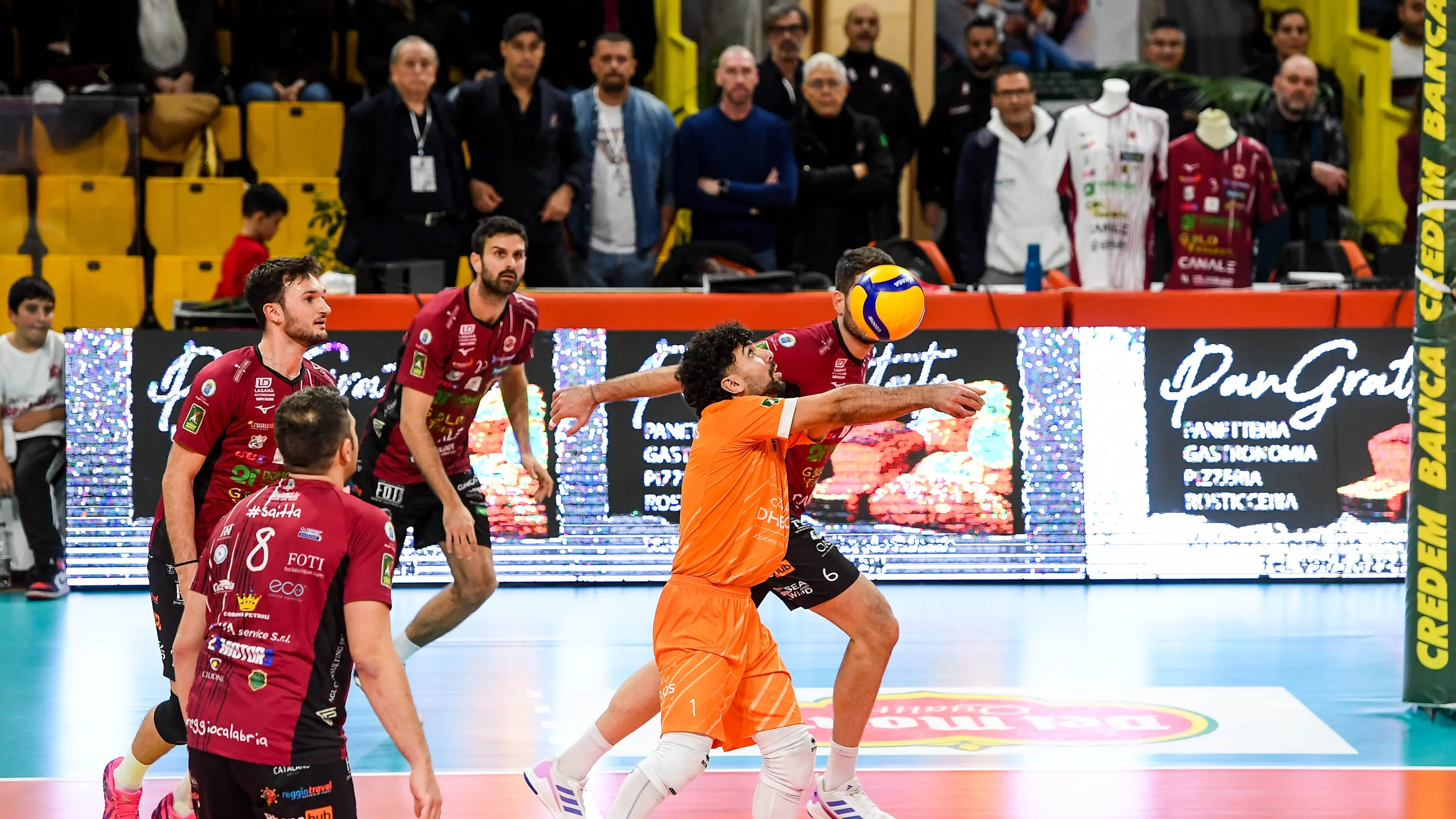 Domotek, De Santis alla vigilia della sfida di vertice: lavoro, umiltà e ambizione per provare il sorpasso in casa della capolista\n