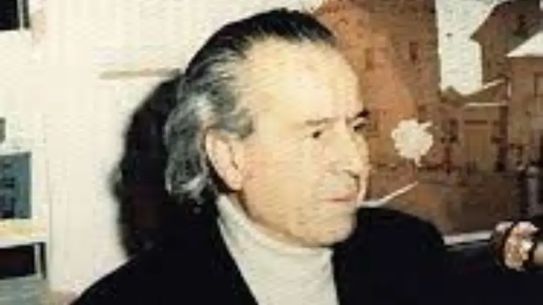 Apparizioni del Sud, la lucida follia\u00A0di Angelo in mezzo all’invidia della gente nell’opera di Raoul Maria De Angelis\n