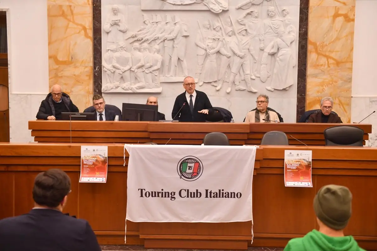 Alta Velocità in Calabria, Versace: «Basta\u00A0polemiche, occorre concreto progetto di rilancio dell'area metropolitana»\n