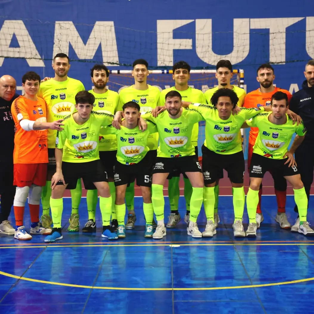 Futsal, la Cadi Antincendi batte 7-4 Roma e accende il Palattinà\n