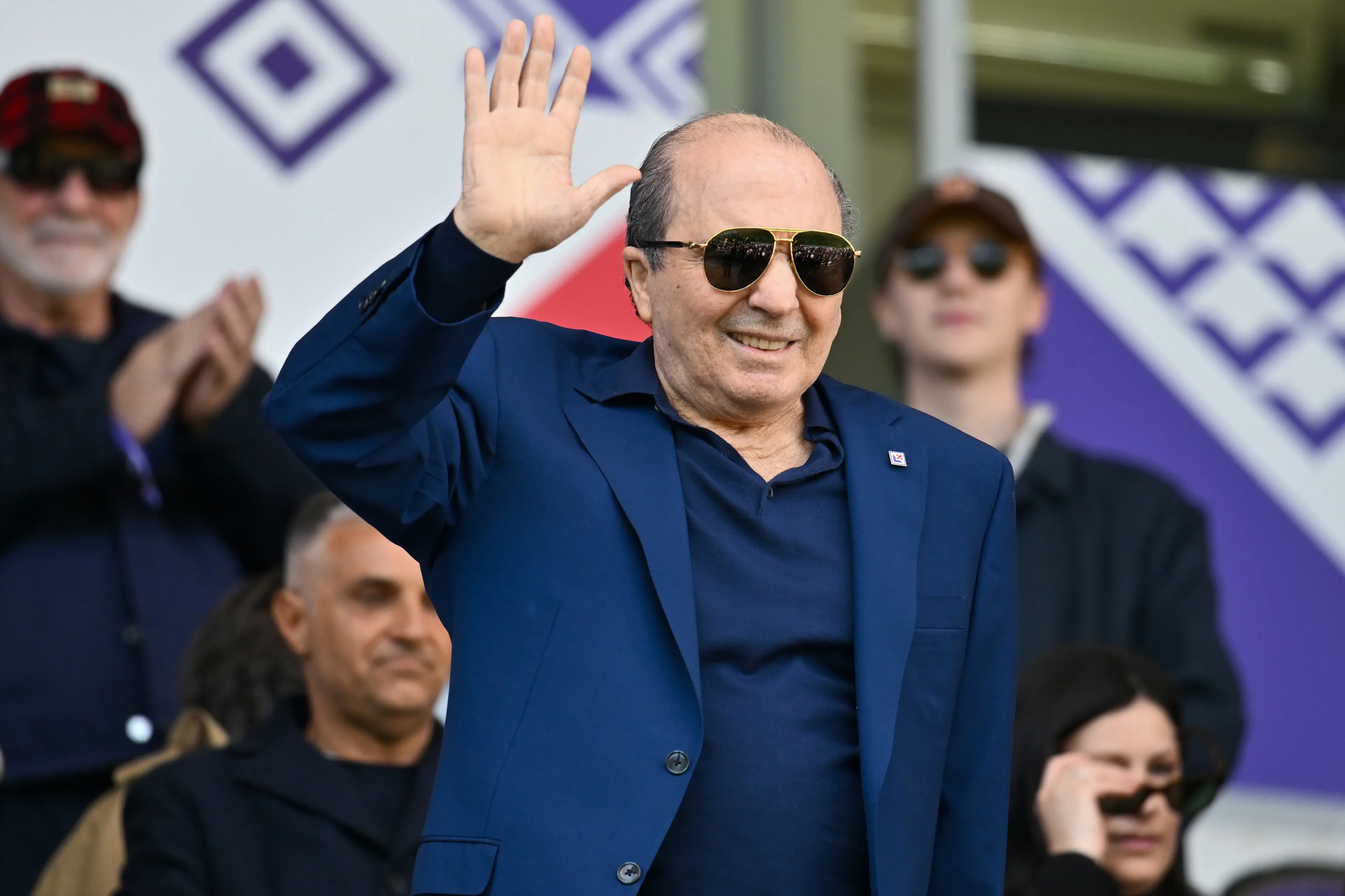 Il successo negli Usa e un legame eterno con la Calabria: chi era Rocco Commisso, il patron della Fiorentina che unì due mondi\n