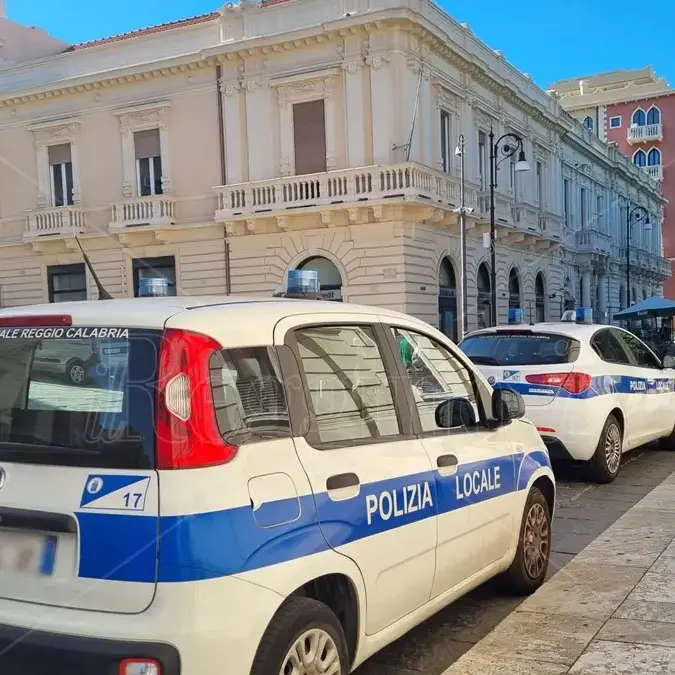 Reggio, frode in commercio, furto aggravato, occupazione abusiva di immobile e\u00A0appropriazione indebita:\u00A012 persone denunciate\u00A0\u00A0 \n