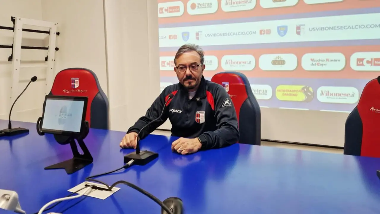 Vibonese, il nuovo tecnico Capodicasa si presenta: «Squadra sfiduciata, ma ben allenata. Ora serve entusiasmo»\n