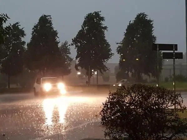 Maltempo, peggioramento atteso nella notte di lunedì: la ProCiv invia un messaggio di pre-allerta ai sindaci