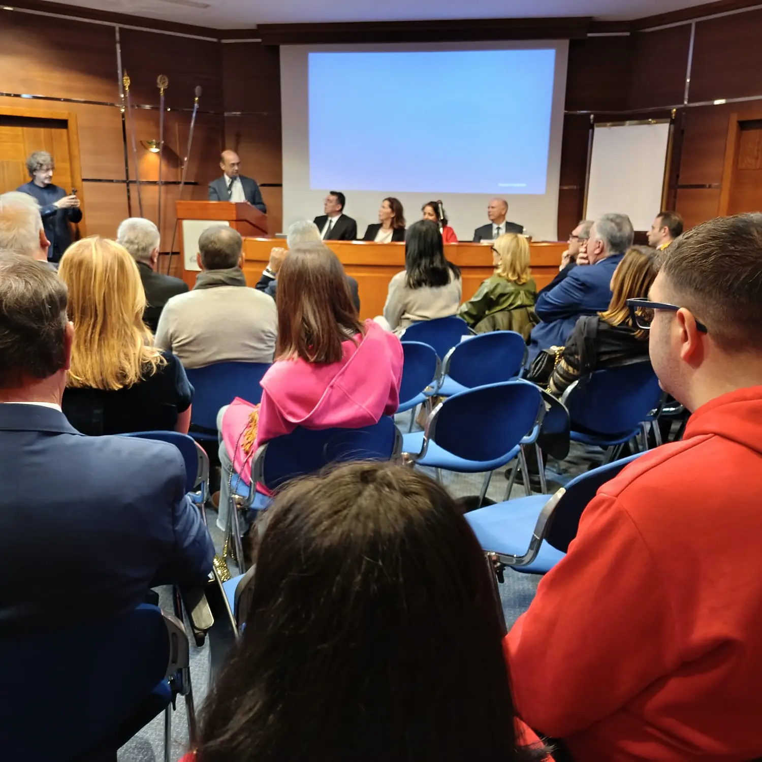 Un forno a legna per sognare il futuro, così l’associazione Il Dono\u00A0punta all’inserimento dei ragazzi con disabilità nel mondo del lavoro\n