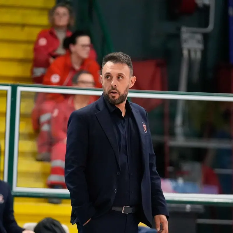 Domotek Reggio, Polimeni: «Grande vittoria contro Castellana Grotte ma il percorso continua palla dopo palla»