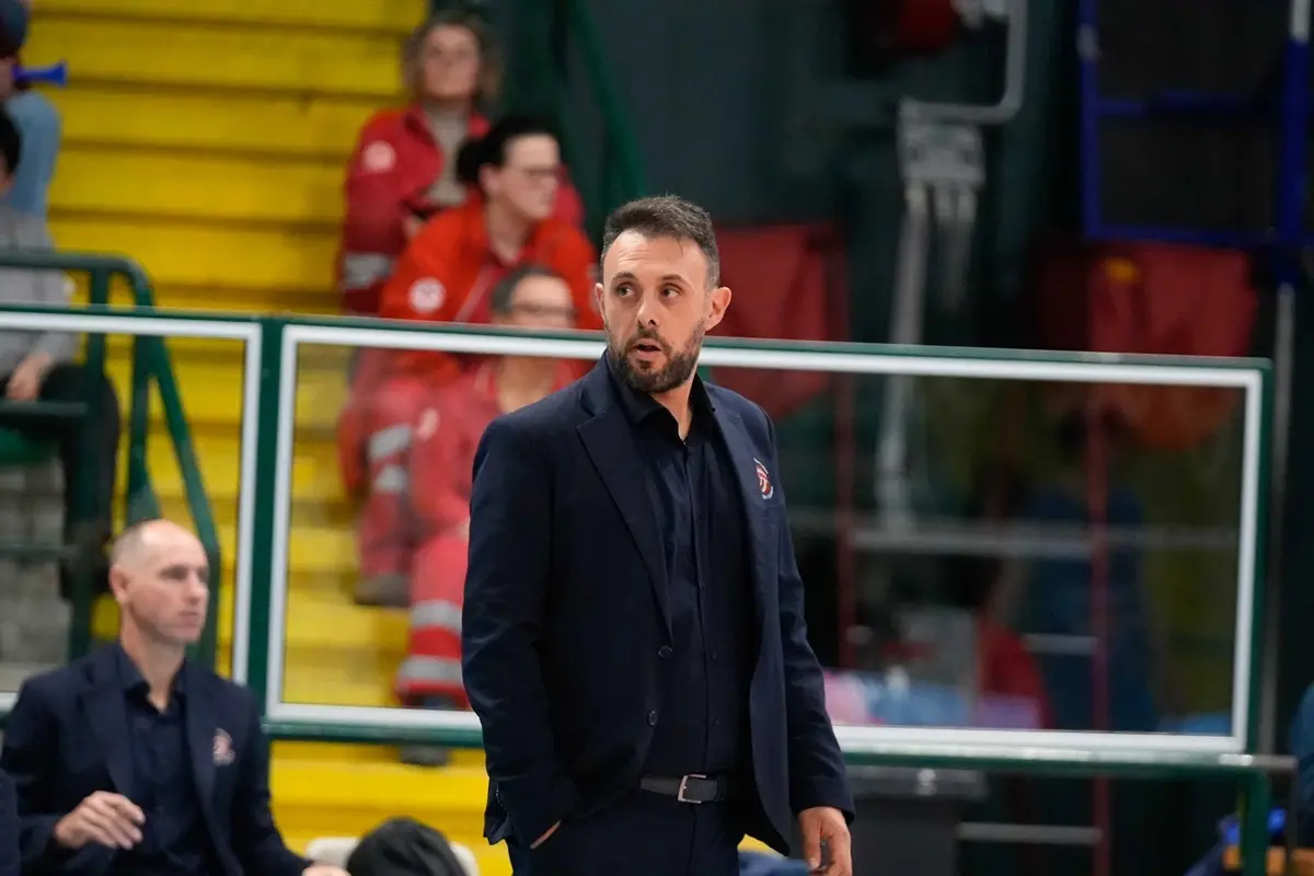 Domotek Reggio, Polimeni: «Grande vittoria contro Castellana Grotte ma il percorso continua palla dopo palla»