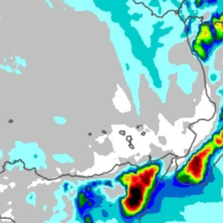 Ciclone in Calabria, scuole chiuse domani per l'allerta meteo: ecco l'elenco - LIVE