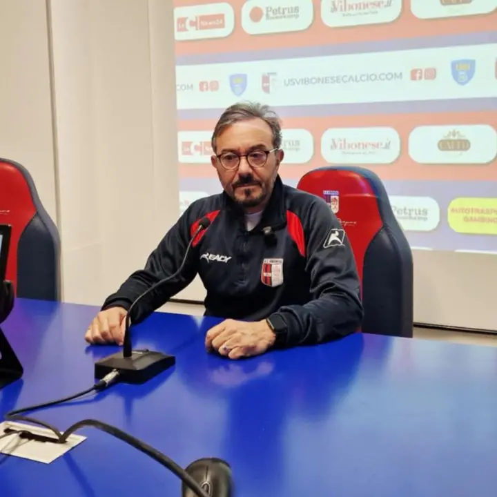 La batosta con la Reggina (3-0) scuote la Vibonese. Il nuovo allenatore Capodicasa: «Ora obiettivo salvezza»