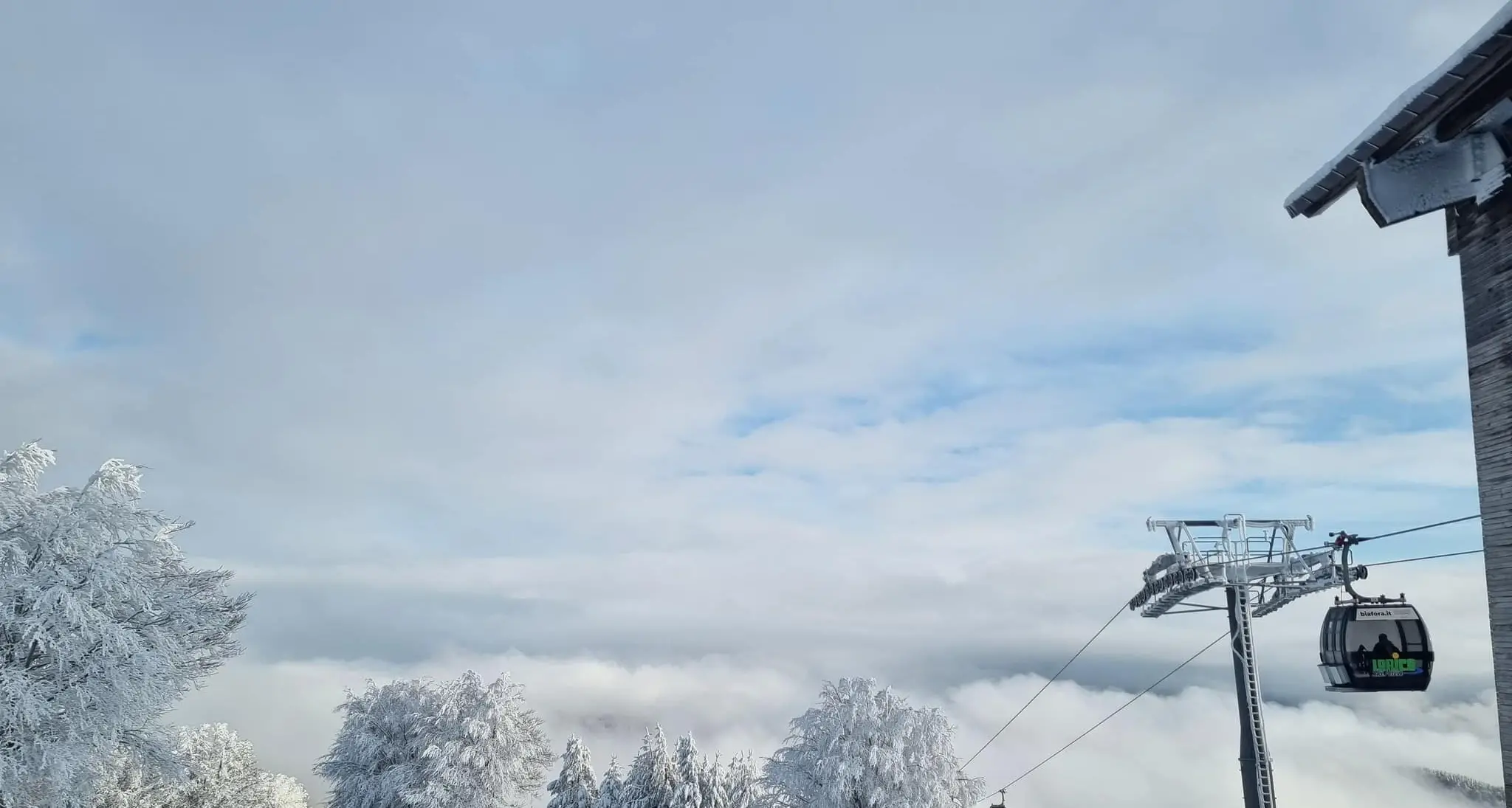 Lorica, piste da sci temporaneamente chiuse per carenza di neve. Ma da domani...\n
