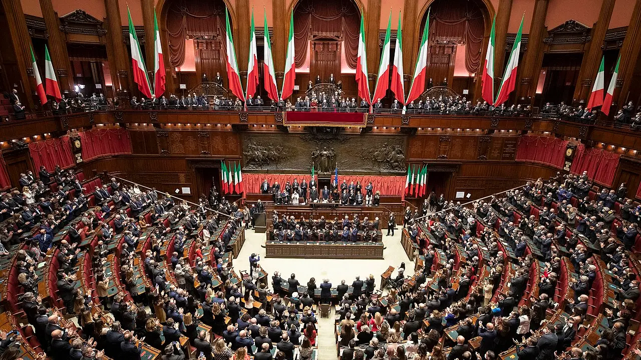 Milleproroghe, svolta per i tirocinanti: possibile proroga e stabilizzazione per mille precari in Calabria\n