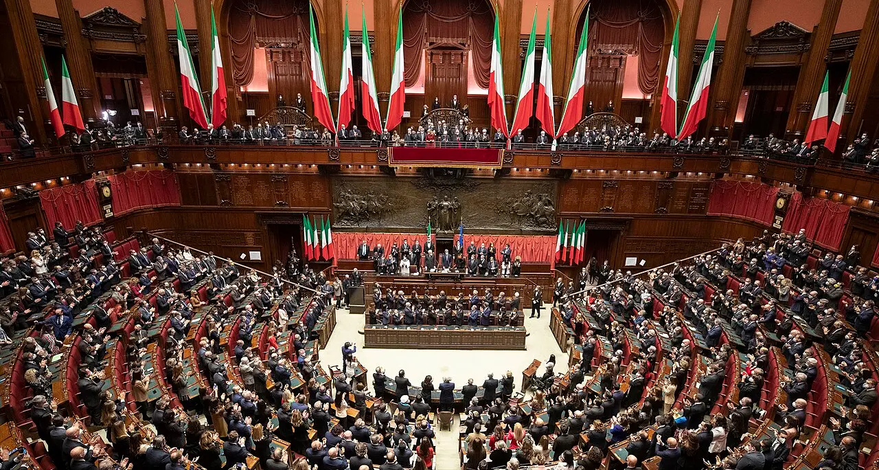 Milleproroghe, svolta per i tirocinanti: possibile proroga e stabilizzazione per mille precari in Calabria\n