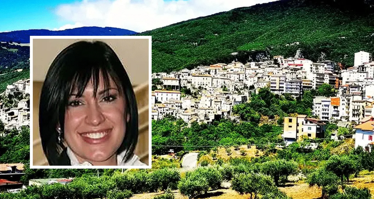 Omicidio Federica Torzullo, Saracena risponde al dolore con una fiaccolata. Il sindaco: «Abbiamo il cuore spezzato»\n