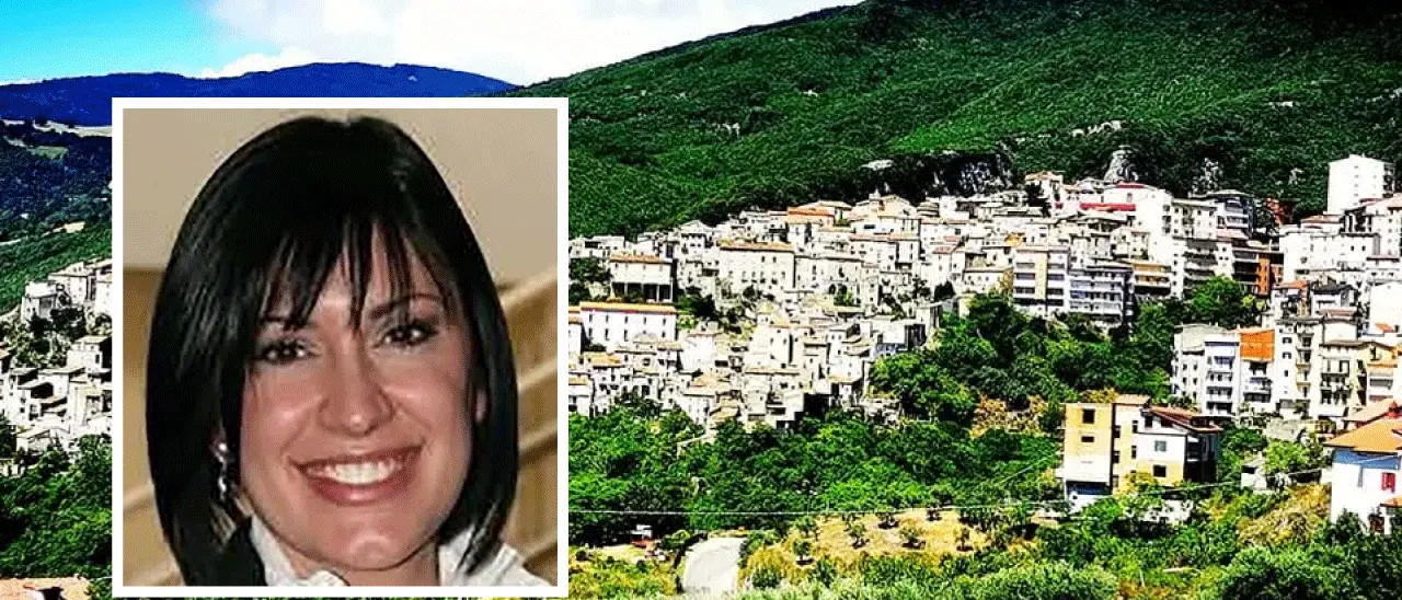Omicidio Federica Torzullo, Saracena risponde al dolore con una fiaccolata. Il sindaco: «Abbiamo il cuore spezzato»\n