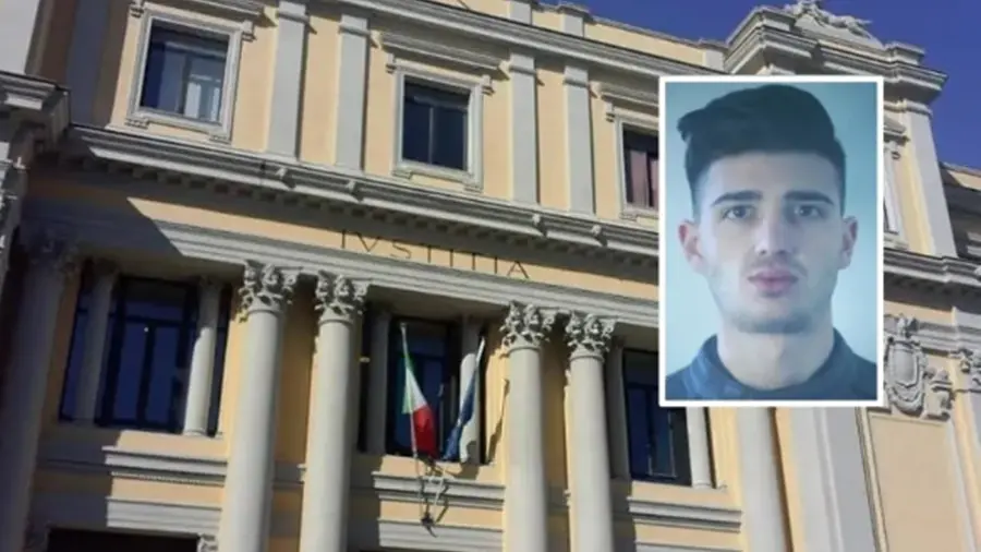 <p>La Corte d'Appello di Catanzaro e nel riquadro Loris Palmisano</p>\\n